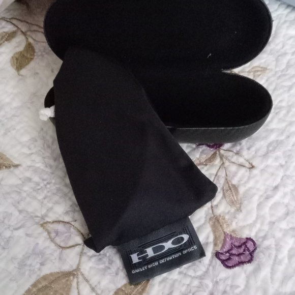 Sunglasses - Picture 2 of 5